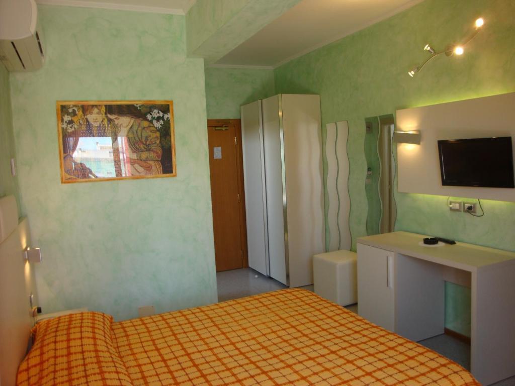 צ'סנטיקו Hotel Prestigio חדר תמונה