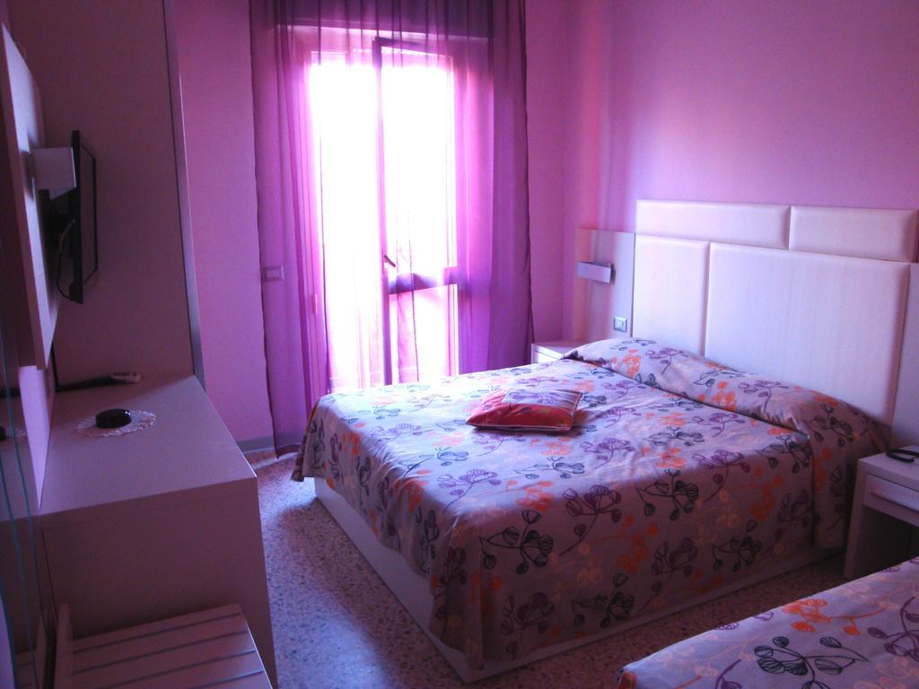 צ'סנטיקו Hotel Prestigio מראה חיצוני תמונה